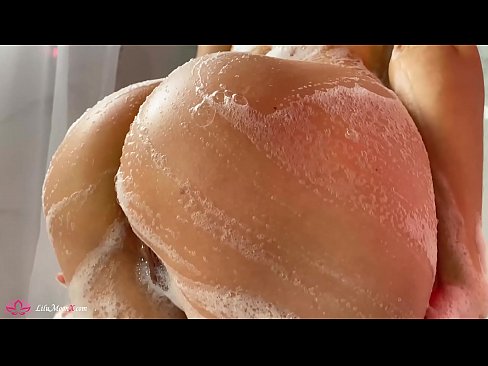 ❤️ Brunette sjálfsfróar kisu með titrara til að fá mikla fullnægingu í sturtu Klám vk á klám is.pi-porno.ru ❌❤